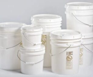 Plastic Pails with Cover